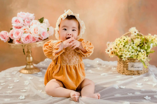 辽宁宝宝多大可以戴银手镯